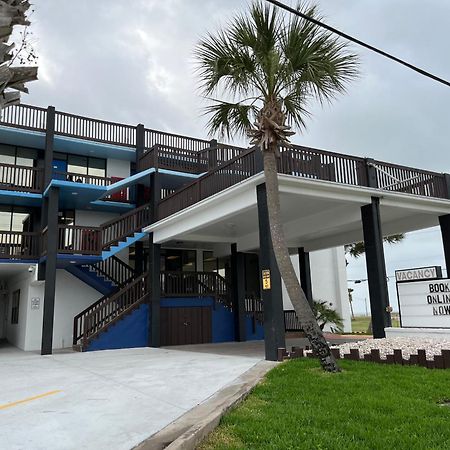 Hotel Deville Corpus Christi Exterior photo