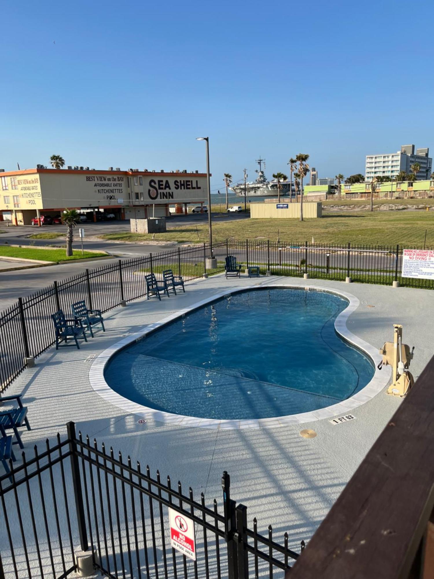 Hotel Deville Corpus Christi Exterior photo