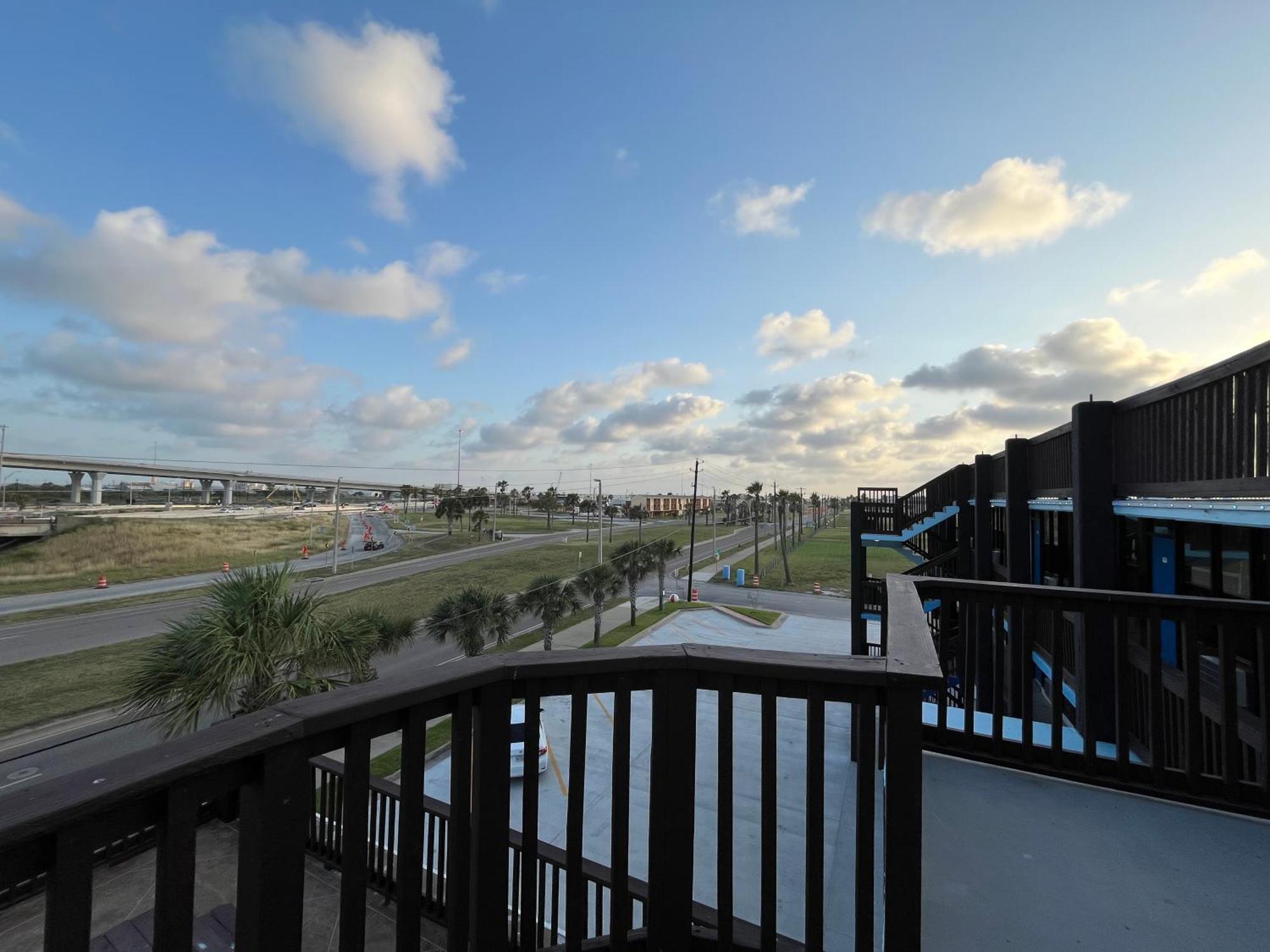 Hotel Deville Corpus Christi Exterior photo